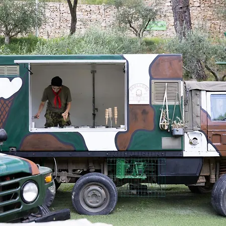 Kazerma E Cerenit מלון 3*