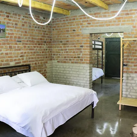 Otel Kazerma E Cerenit