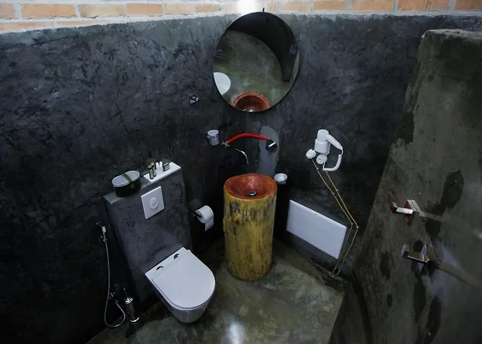 Kazerma E Cerenit 3* Surrel