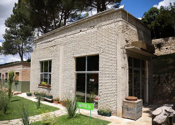 Kazerma E Cerenit Hotel 3*