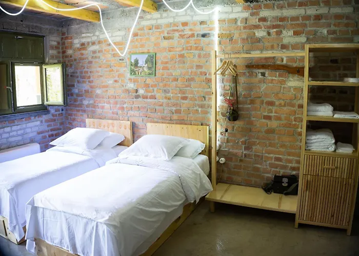 Hotel Kazerma E Cerenit