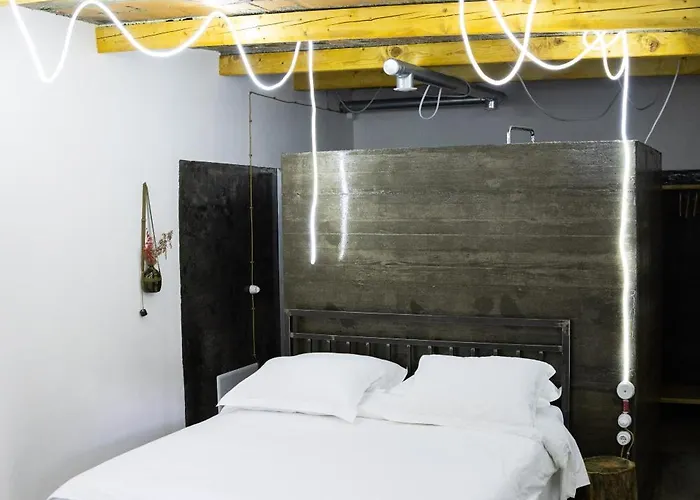 Hotel Kazerma E Cerenit Surrel