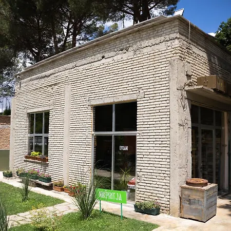 Kazerma E Cerenit Hotel 3*