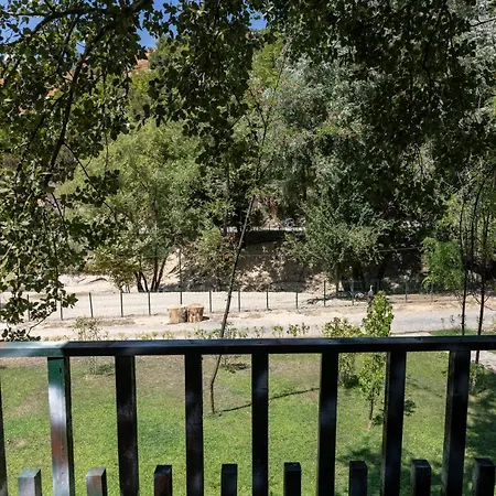Hotel Kazerma E Cerenit Surrel