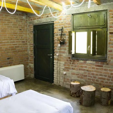 Kazerma E Cerenit Hotel