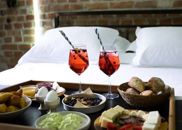 Kazerma E Cerenit 3* Surrel