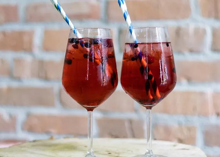 Kazerma E Cerenit 3* Surrel